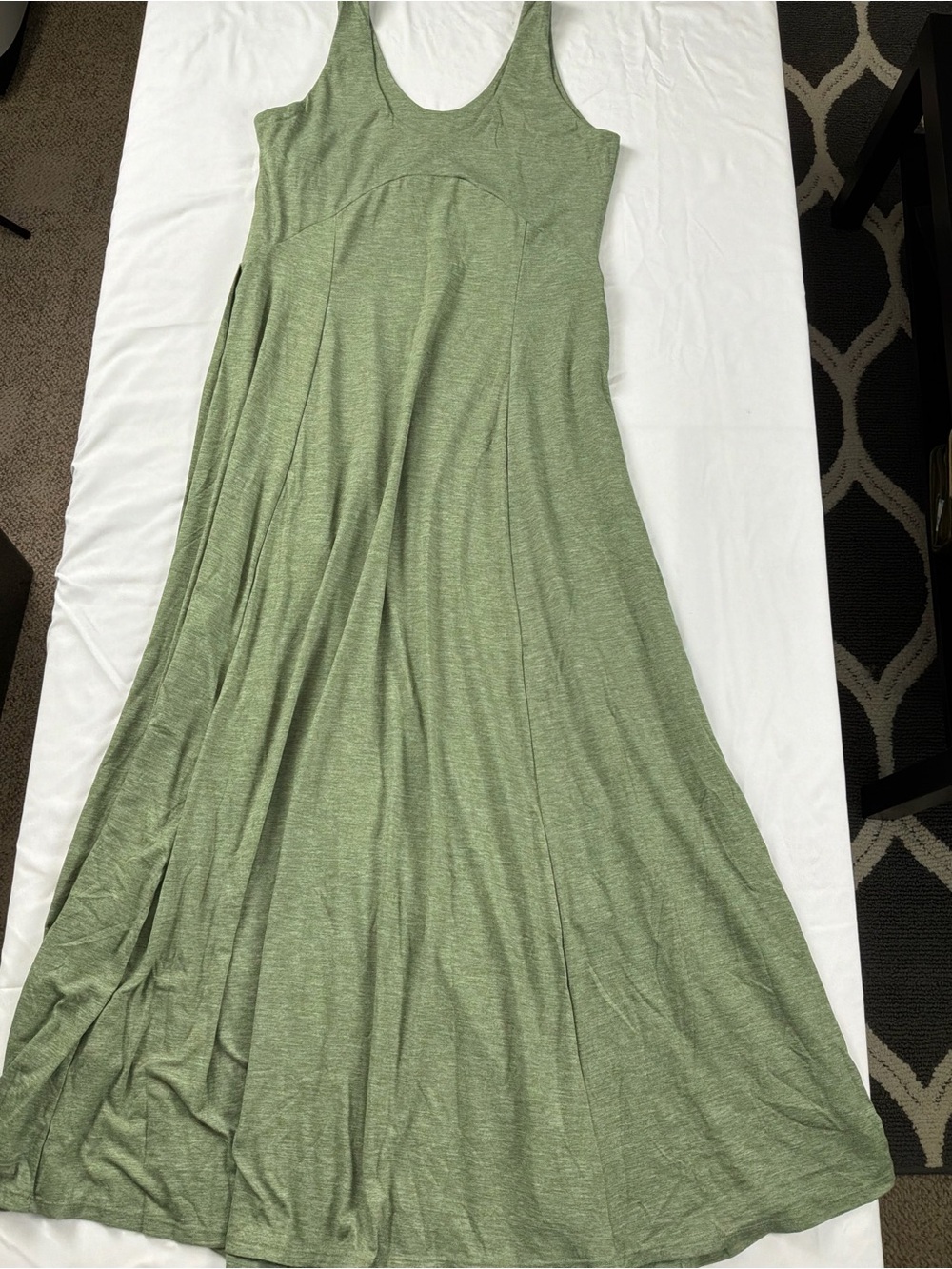 HALARA Olive Green Scoop Neck Maxi Dress